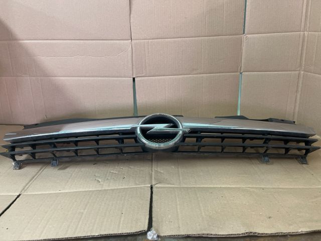 bontott OPEL ASTRA H Hűtőrács