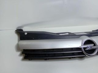 bontott OPEL ASTRA H Hűtőrács