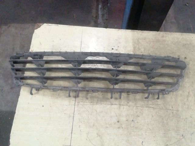 bontott OPEL ASTRA H Hűtőrács