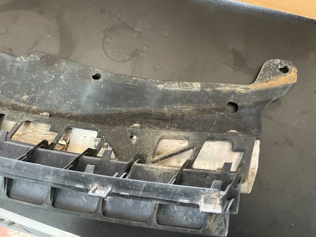 bontott OPEL ASTRA H Hűtőrács