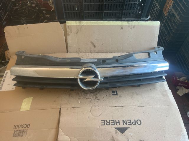 bontott OPEL ASTRA H Hűtőrács