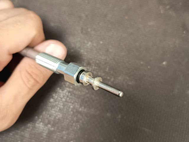 bontott OPEL ASTRA H Izzító/Gyújtó Gyertya