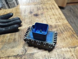 bontott OPEL ASTRA H Izzító Relé