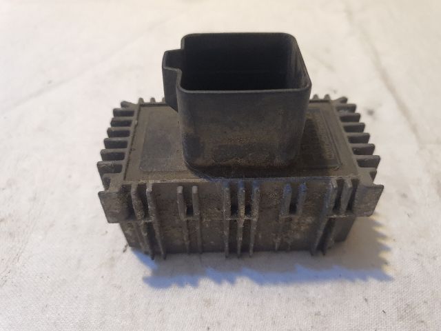 bontott OPEL ASTRA H Izzító Relé