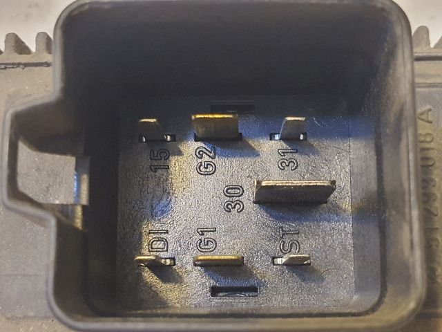 bontott OPEL ASTRA H Izzító Relé