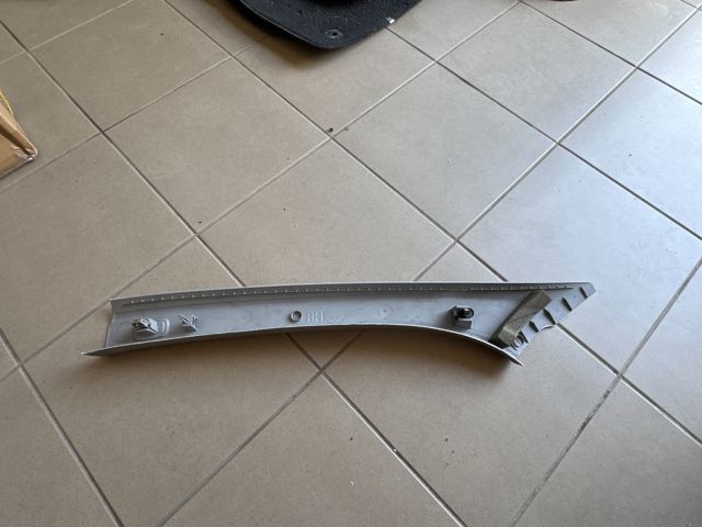 bontott OPEL ASTRA H Jobb A Oszlop Burkolat