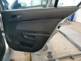 bontott OPEL ASTRA H Jobb B Oszlop Burkolat