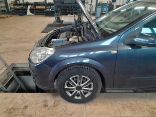 bontott OPEL ASTRA H Jobb B Oszlop Burkolat