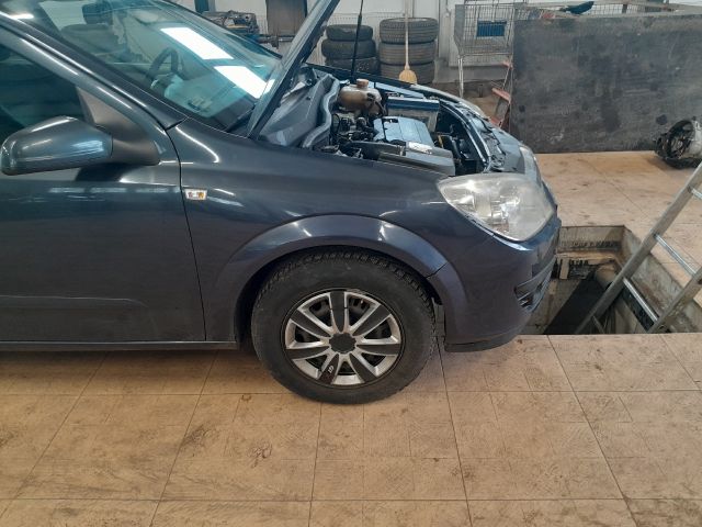 bontott OPEL ASTRA H Jobb B Oszlop Burkolat