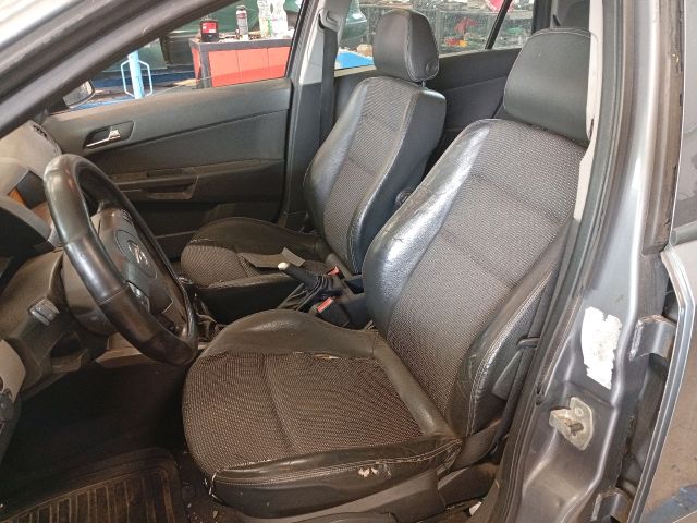 bontott OPEL ASTRA H Jobb C Oszlop Burkolat