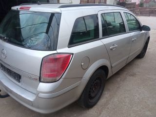 bontott OPEL ASTRA H Jobb C Oszlop Burkolat