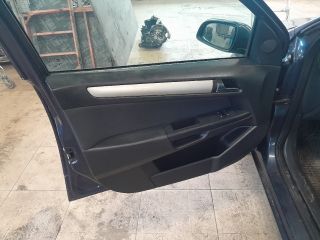 bontott OPEL ASTRA H Jobb C Oszlop Burkolat