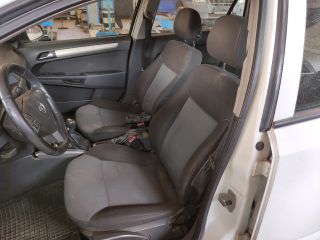 bontott OPEL ASTRA H Jobb C Oszlop Burkolat