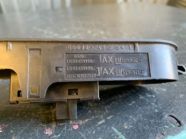 bontott OPEL ASTRA H Jobb első Ablakemelő Kapcsoló