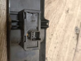 bontott OPEL ASTRA H Jobb első Ablakemelő Kapcsoló