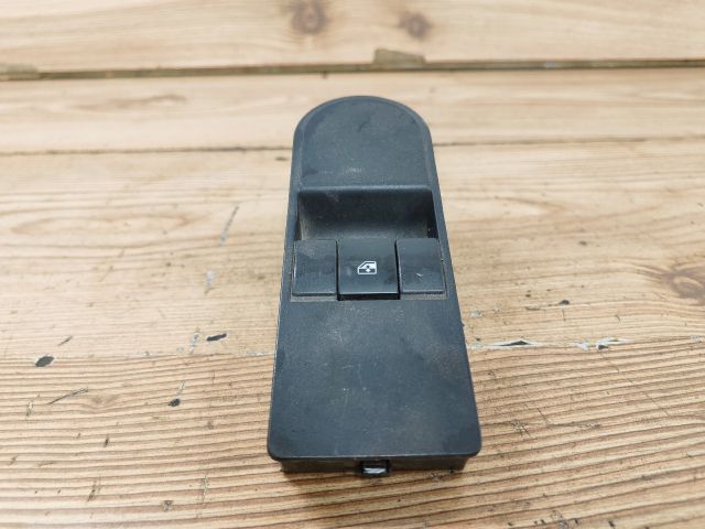 bontott OPEL ASTRA H Jobb első Ablakemelő Kapcsoló