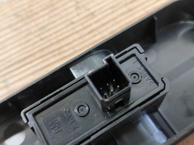 bontott OPEL ASTRA H Jobb első Ablakemelő Kapcsoló