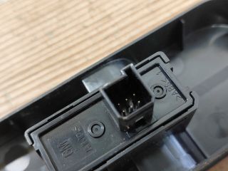 bontott OPEL ASTRA H Jobb első Ablakemelő Kapcsoló