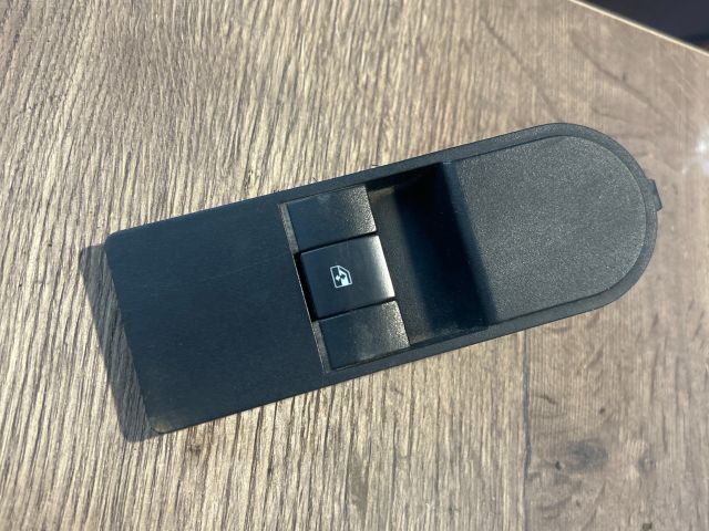 bontott OPEL ASTRA H Jobb első Ablakemelő Kapcsoló