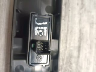 bontott OPEL ASTRA H Jobb első Ablakemelő Kapcsoló