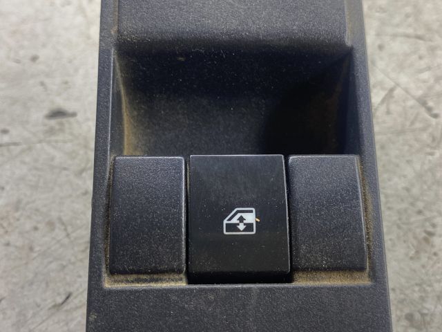 bontott OPEL ASTRA H Jobb első Ablakemelő Kapcsoló