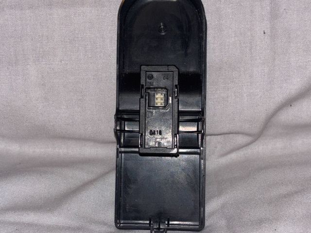 bontott OPEL ASTRA H Jobb első Ablakemelő Kapcsoló