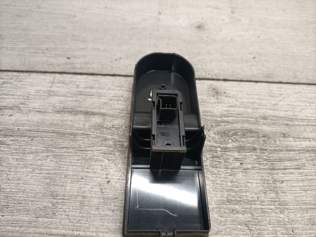 bontott OPEL ASTRA H Jobb első Ablakemelő Kapcsoló