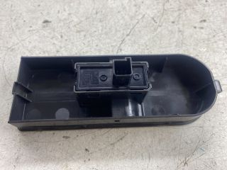 bontott OPEL ASTRA H Jobb első Ablakemelő Kapcsoló