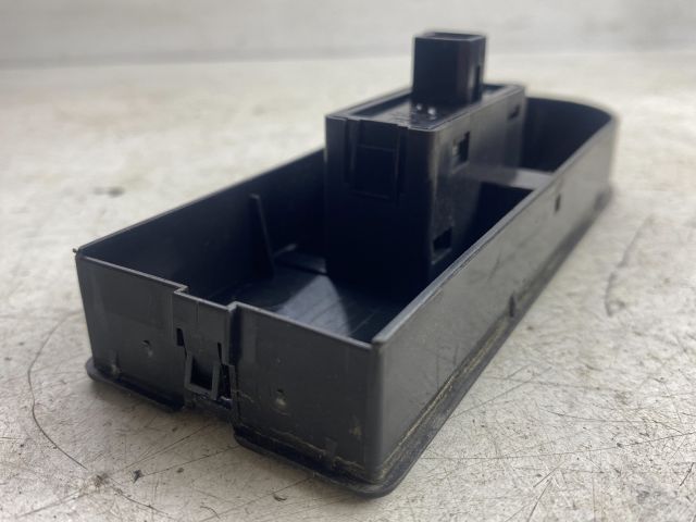 bontott OPEL ASTRA H Jobb első Ablakemelő Kapcsoló