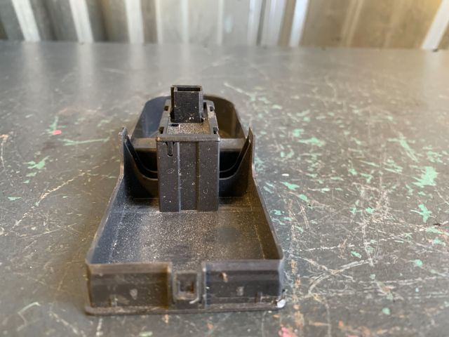 bontott OPEL ASTRA H Jobb első Ablakemelő Kapcsoló