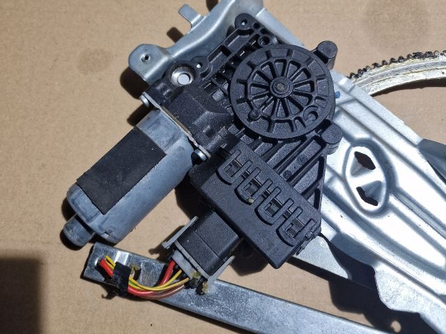 bontott OPEL ASTRA H Jobb első Ablakemelő Motor