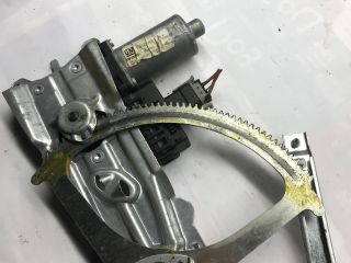 bontott OPEL ASTRA H Jobb első Ablakemelő Motor