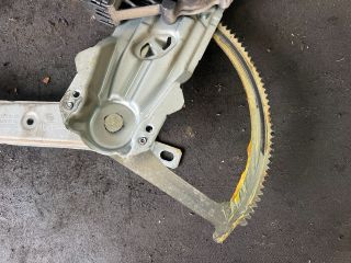 bontott OPEL ASTRA H Jobb első Ablakemelő Szerkezet (Elektromos)