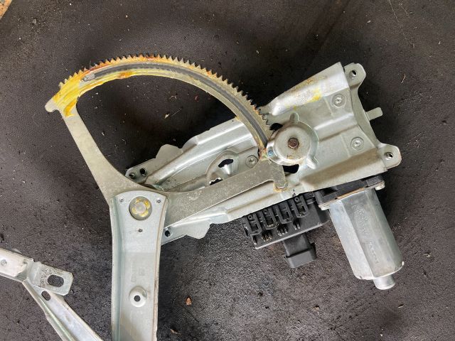 bontott OPEL ASTRA H Jobb első Ablakemelő Szerkezet (Elektromos)