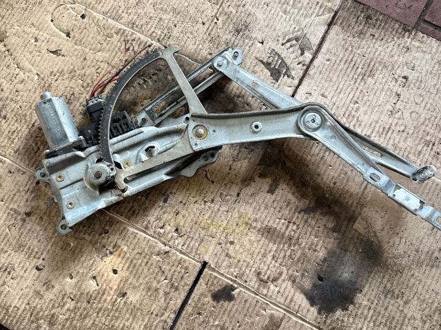 bontott OPEL ASTRA H Jobb első Ablakemelő Szerkezet (Elektromos)