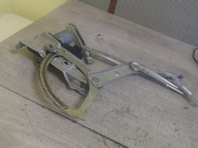 bontott OPEL ASTRA H Jobb első Ablakemelő Szerkezet (Elektromos)