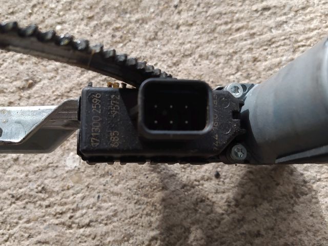 bontott OPEL ASTRA H Jobb első Ablakemelő Szerkezet (Elektromos)