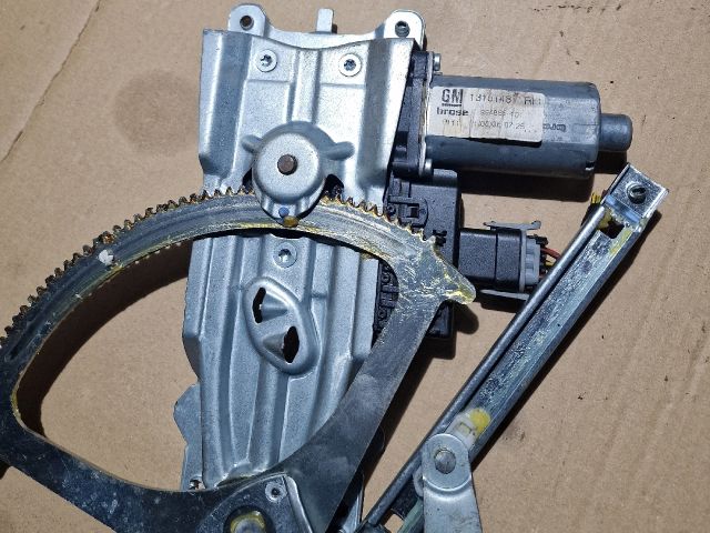 bontott OPEL ASTRA H Jobb első Ablakemelő Szerkezet (Elektromos)