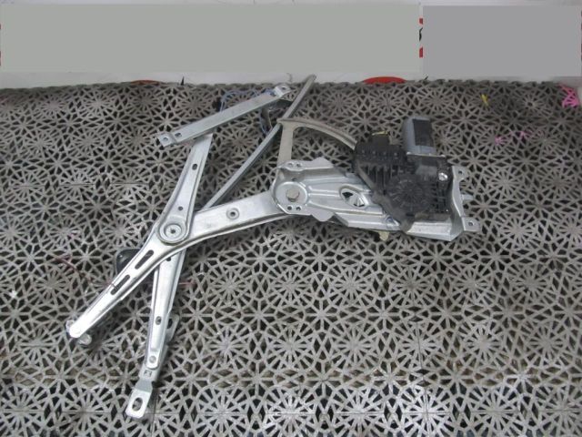 bontott OPEL ASTRA H Jobb első Ablakemelő Szerkezet (Elektromos)