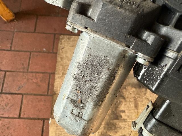 bontott OPEL ASTRA H Jobb első Ablakemelő Szerkezet (Elektromos)