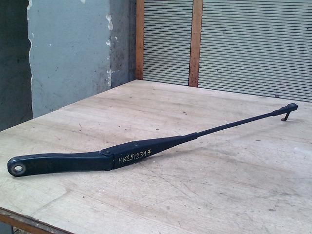 bontott OPEL ASTRA H Jobb első Ablaktörlő Kar