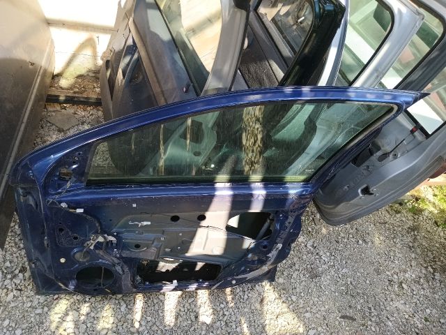 bontott OPEL ASTRA H Jobb első Ajtó (Részeivel)