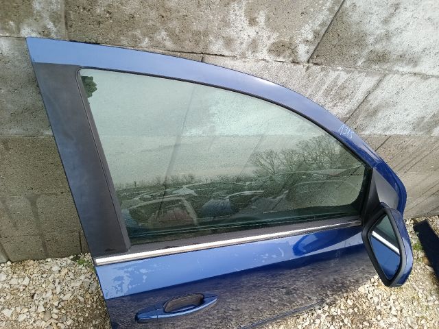 bontott OPEL ASTRA H Jobb első Ajtó (Részeivel)