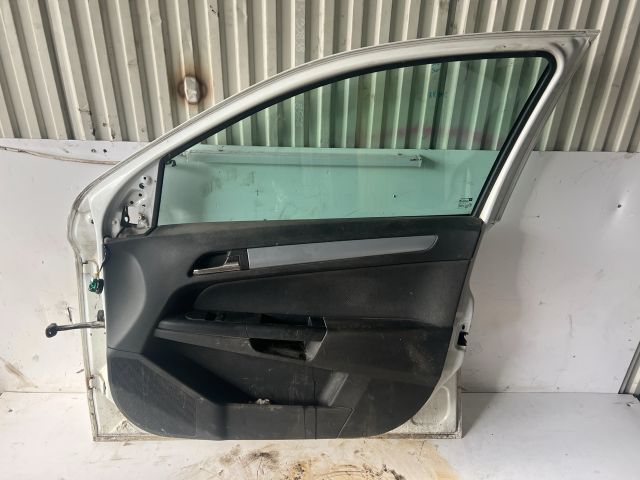 bontott OPEL ASTRA H Jobb első Ajtó (Részeivel)