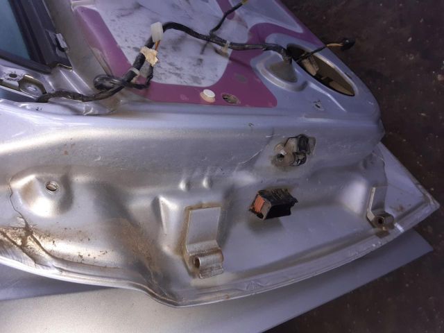 bontott OPEL ASTRA H Jobb első Ajtó (Üres lemez)