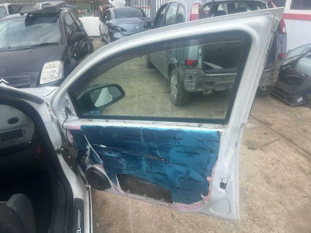 bontott OPEL ASTRA H Jobb első Ajtó (Üres lemez)