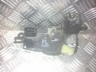 bontott OPEL ASTRA H Jobb első Ajtózár