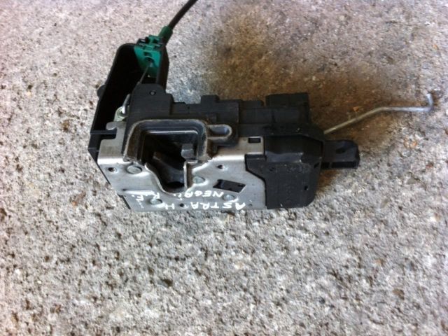 bontott OPEL ASTRA H Jobb első Ajtózár