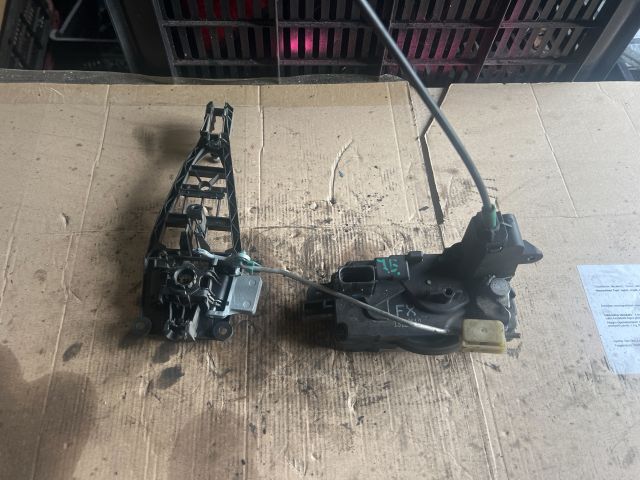 bontott OPEL ASTRA H Jobb első Ajtózár