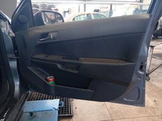 bontott OPEL ASTRA H Jobb első Belső Küszöb Burkolat